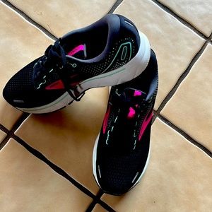 Brooks ghost running shoe